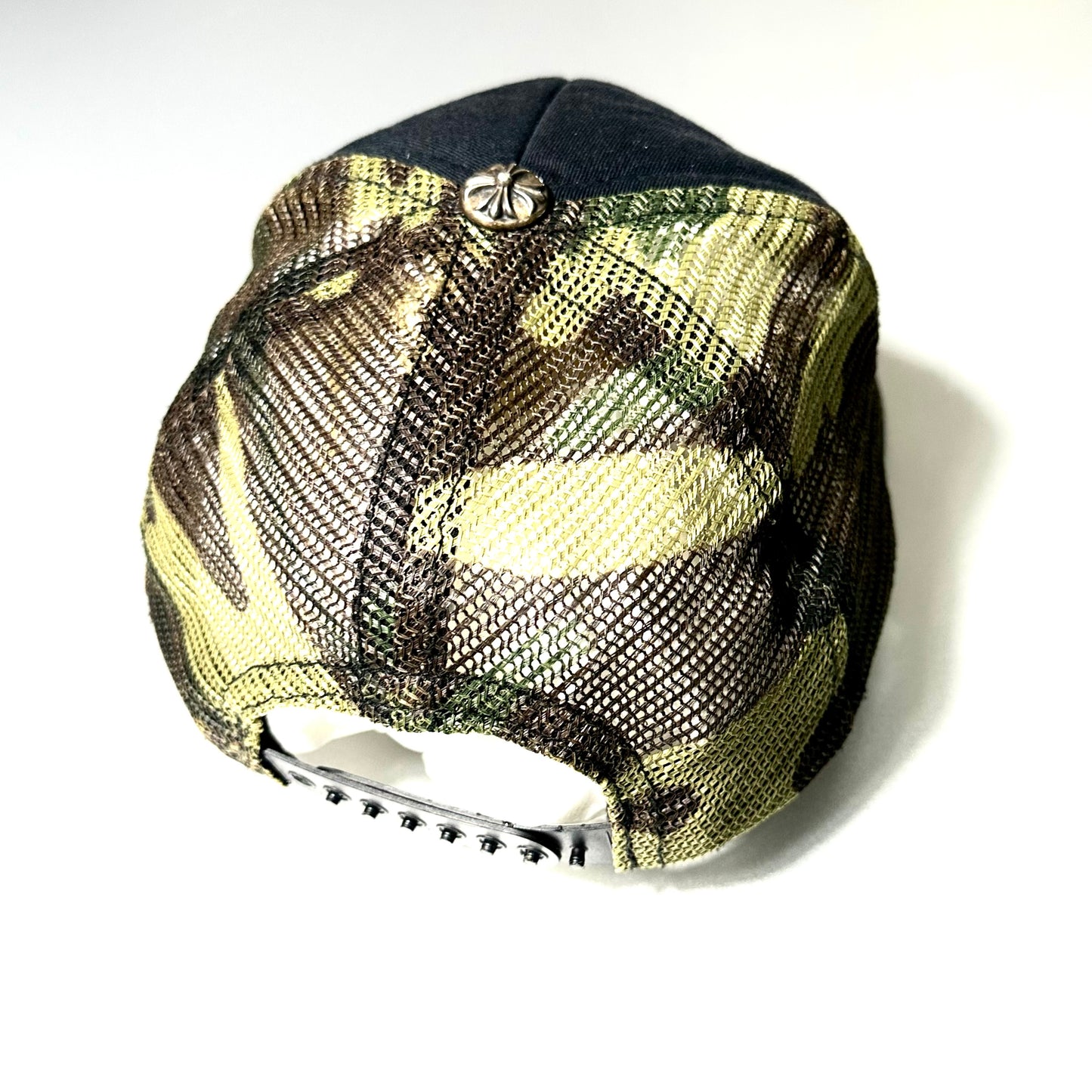 CHROME HEARTS VINTAGE CAMO TRUCKER HAT