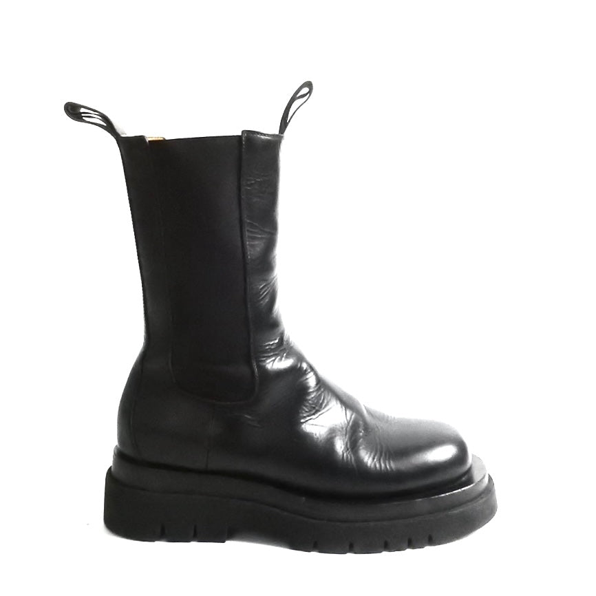 BOTTEGA VENETA BLACK LEATHER LUG BOOTS