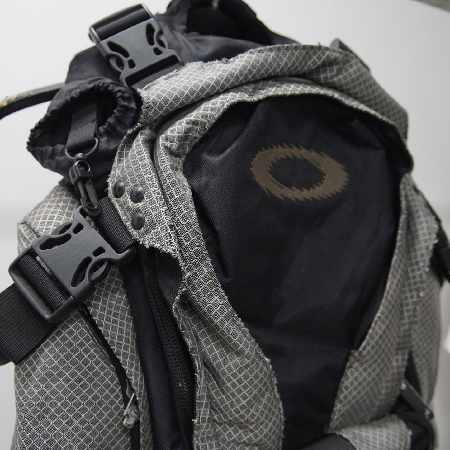 OAKLEY VINTAGE 00s Surf Wet/Dry Backpack