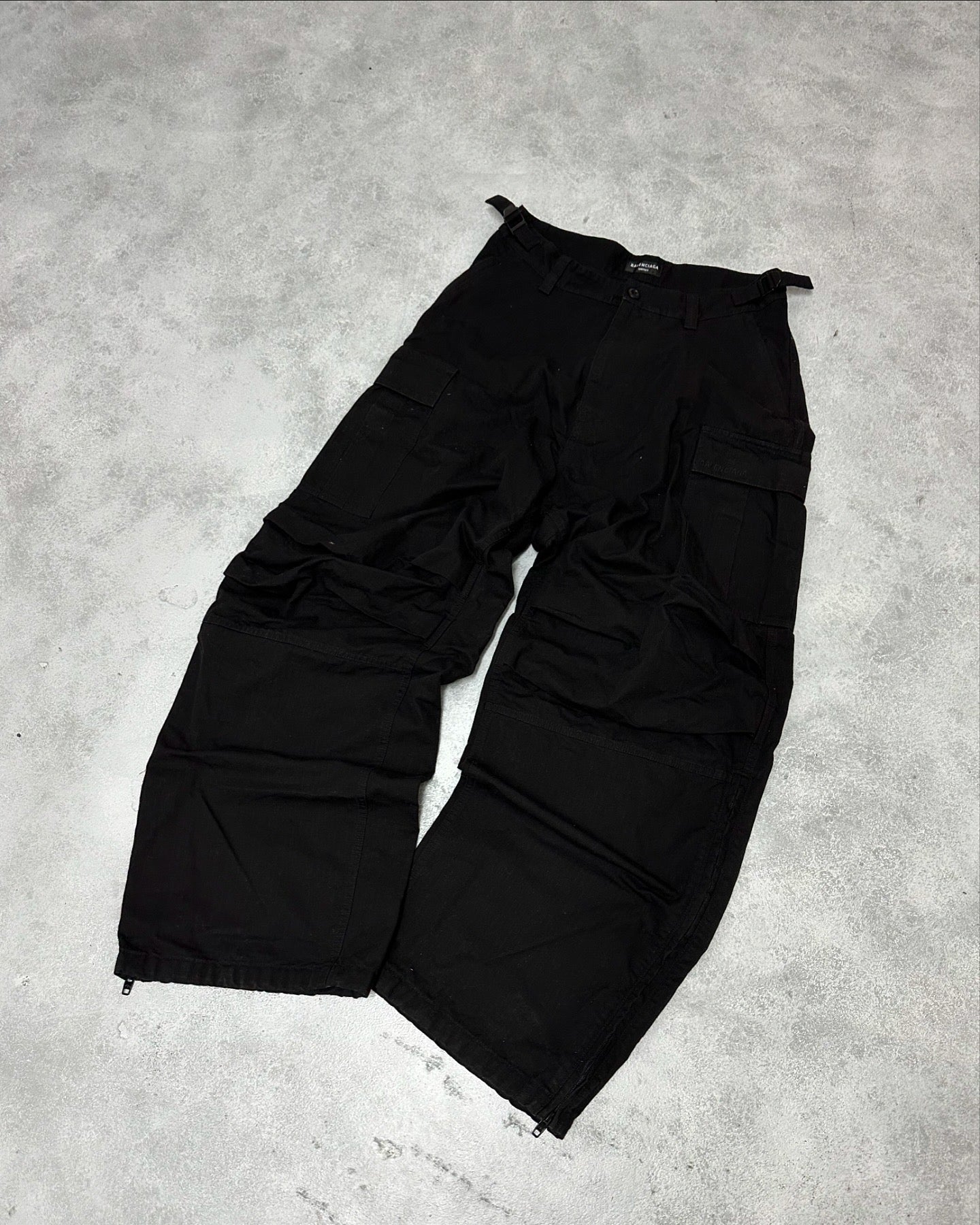 BALENCIAGA FW23 FLARED CARGO PANTS