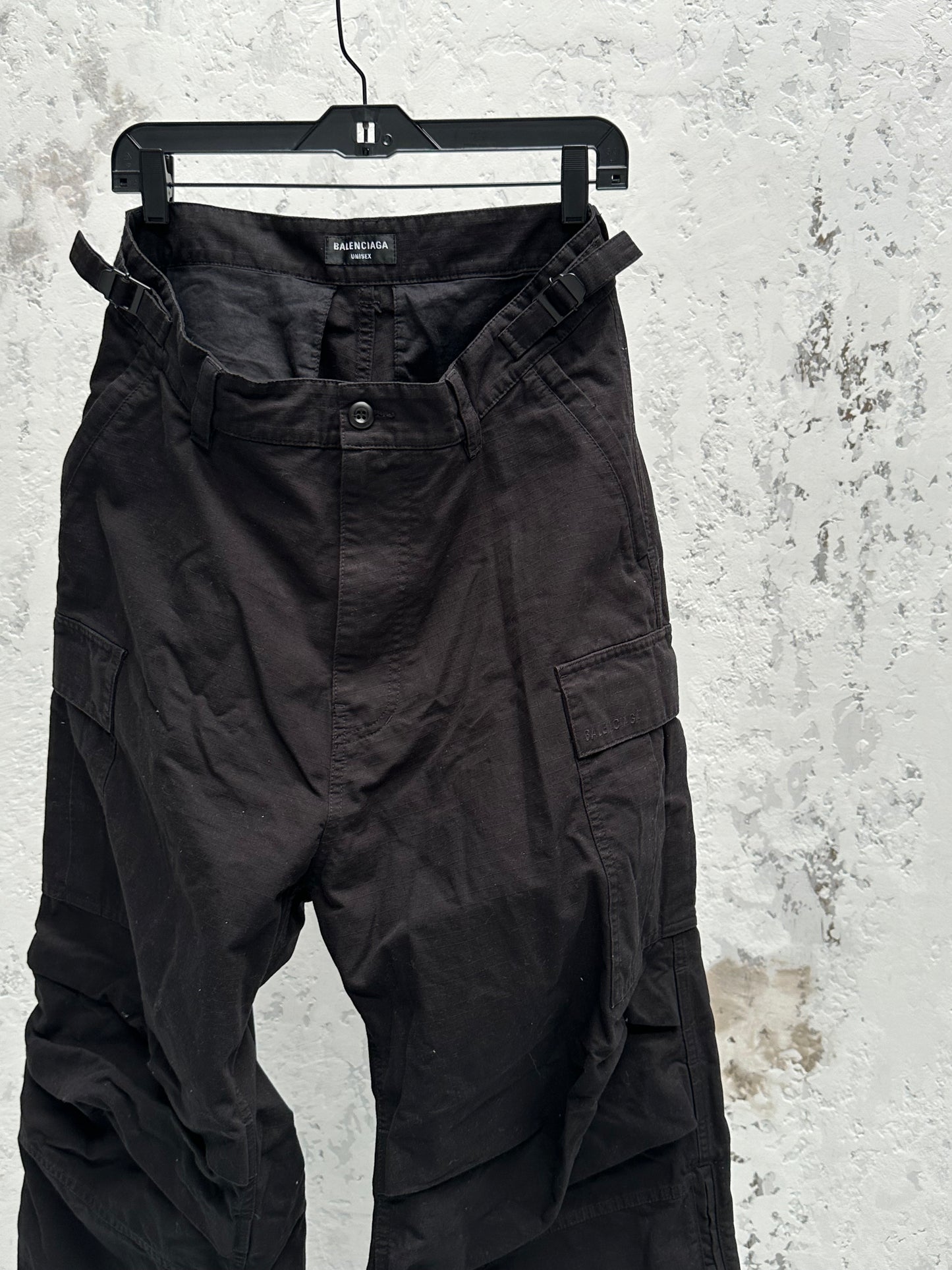 BALENCIAGA FW23 FLARED CARGO PANTS