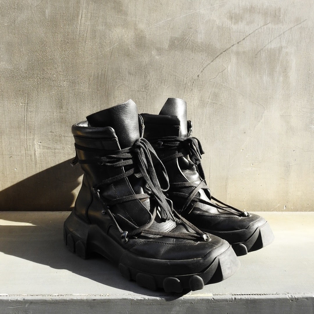 RICK OWENS SS18 DIRT PENTAGRAM TRACTOR BOOTS