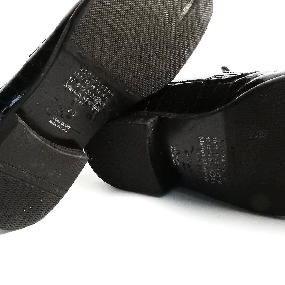 MAISON MARGIELA 22 BLACK CROC TABI LOAFERS