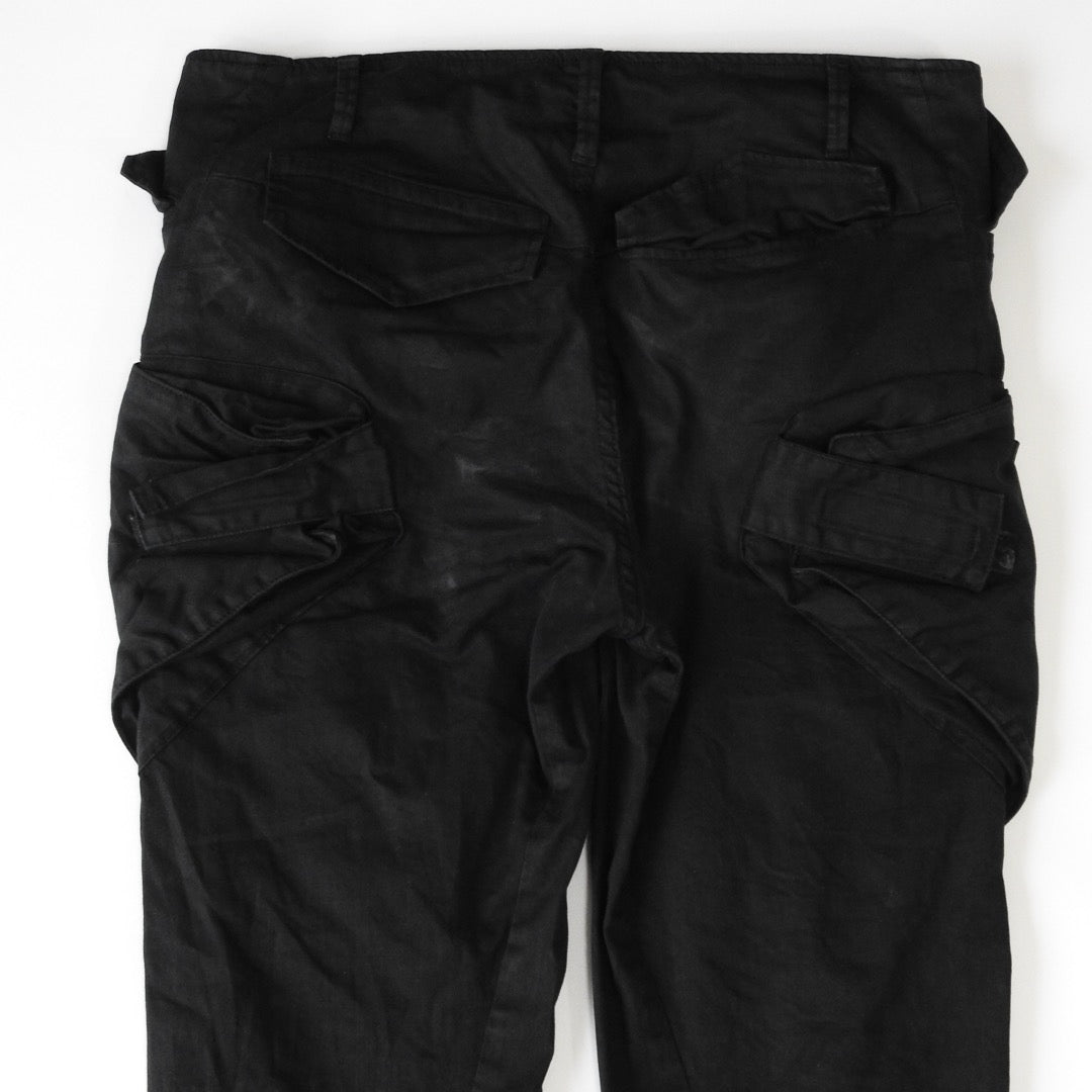 JULIUS_7 VERTICAL GASMASK CARGO PANTS PRE-SS18