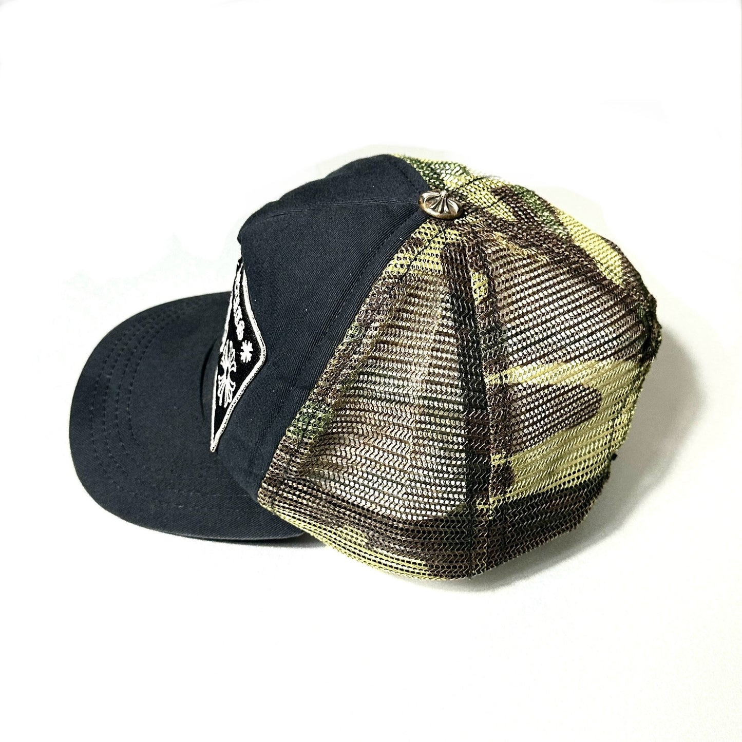 CHROME HEARTS VINTAGE CAMO TRUCKER HAT