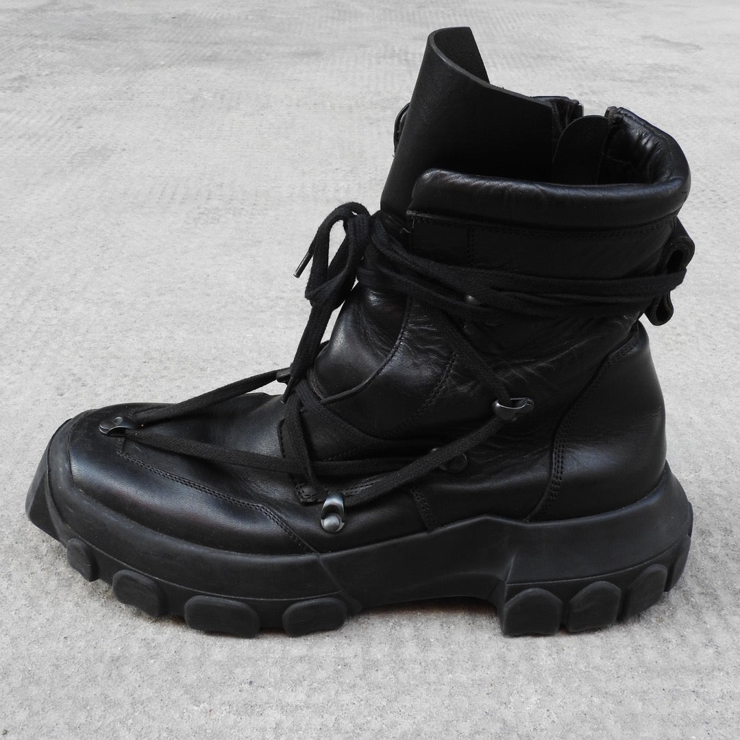 RICK OWENS SS18 DIRT PENTAGRAM TRACTOR BOOTS